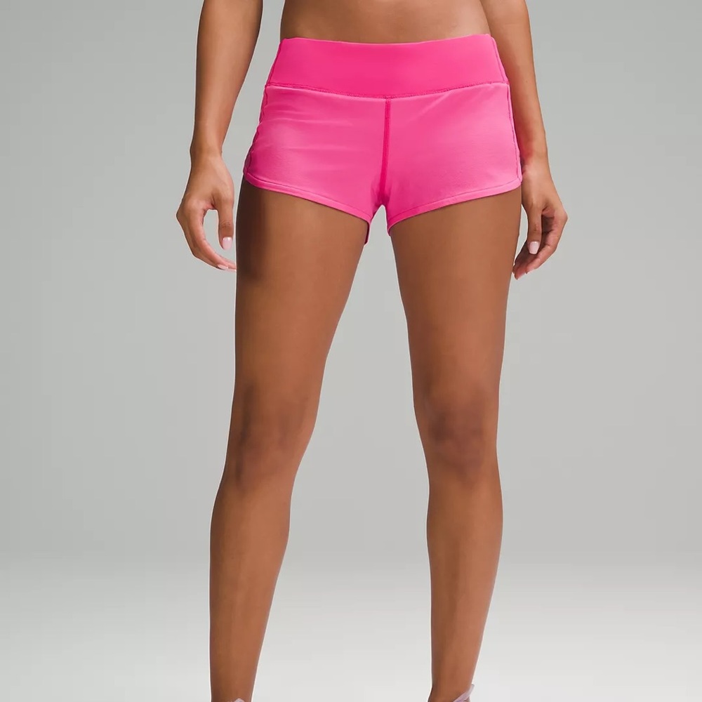 Lululemon Speed Up Low-Rise Lined Short 2.5" Sonic Pink Size 8